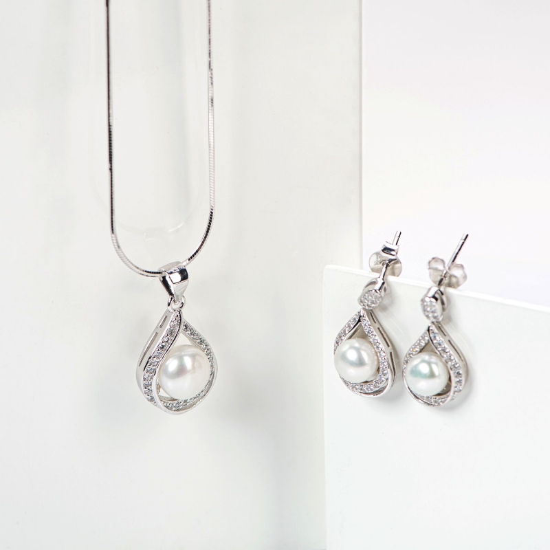 Sterling Silver Earrings, Chain and Pandant Pure Pearls drop