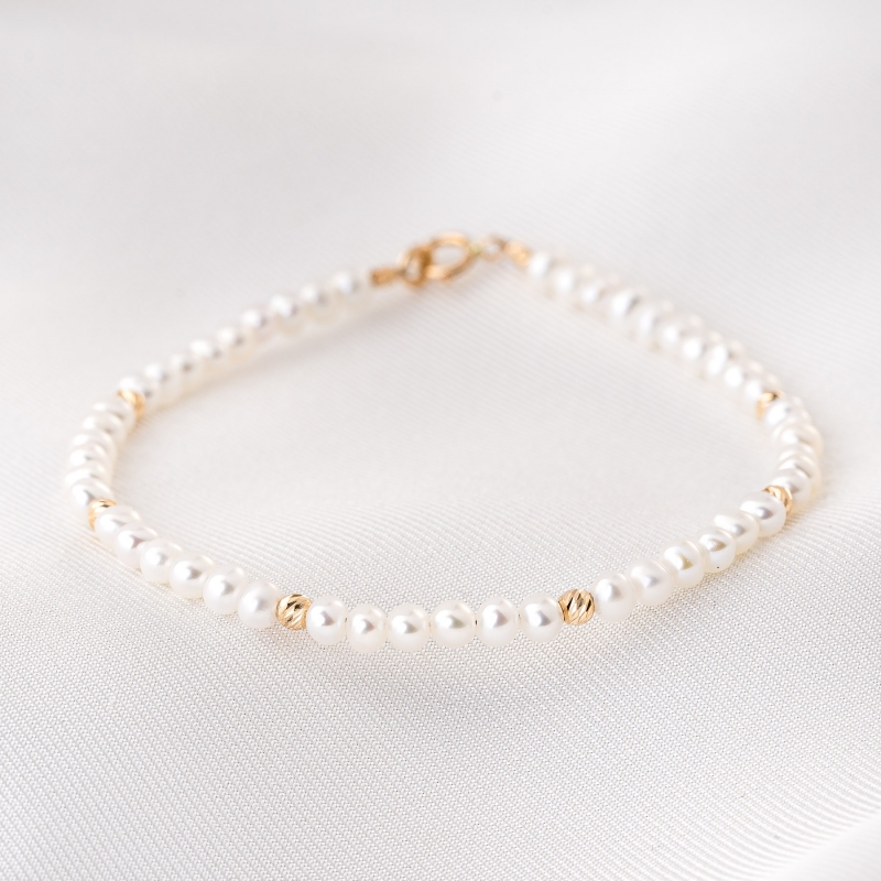 White Pleasure Pearls Bracelet, 14K gold charms